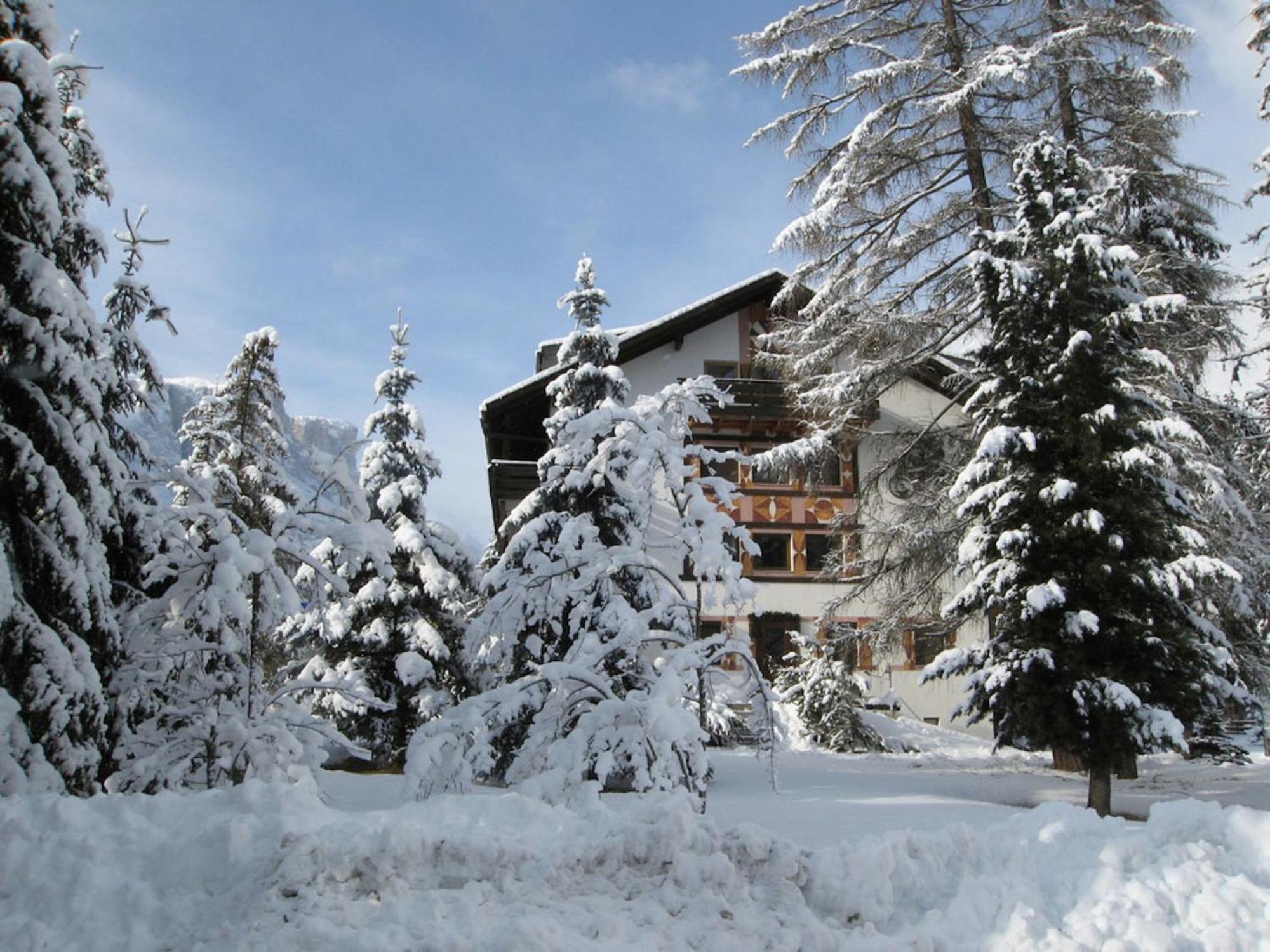 Residence Salvan Corvara In Badia Luaran gambar