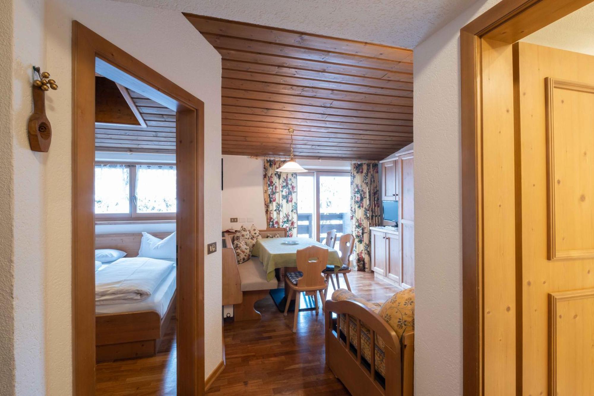 Residence Salvan Corvara In Badia Luaran gambar