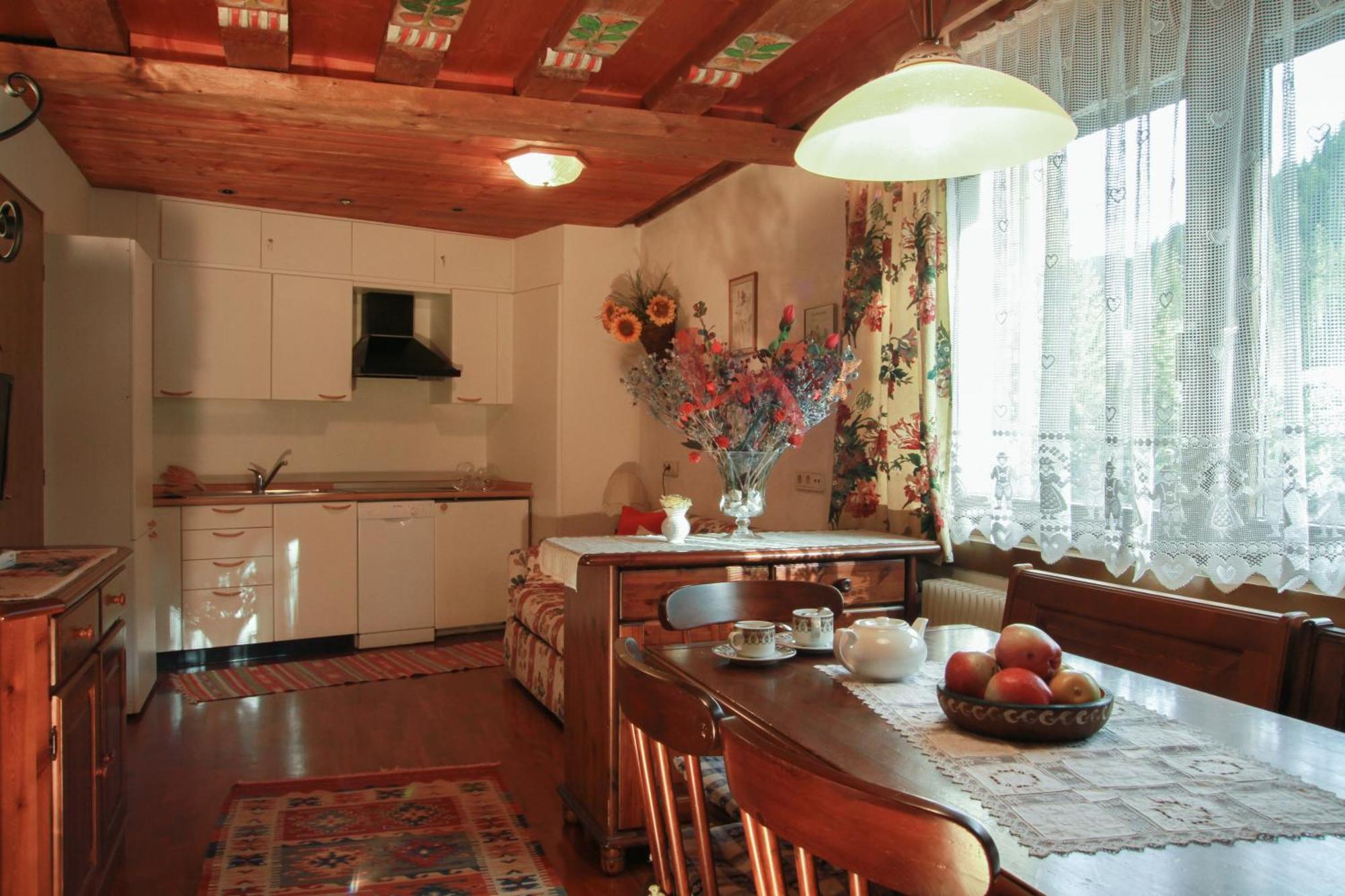 Residence Salvan Corvara In Badia Luaran gambar