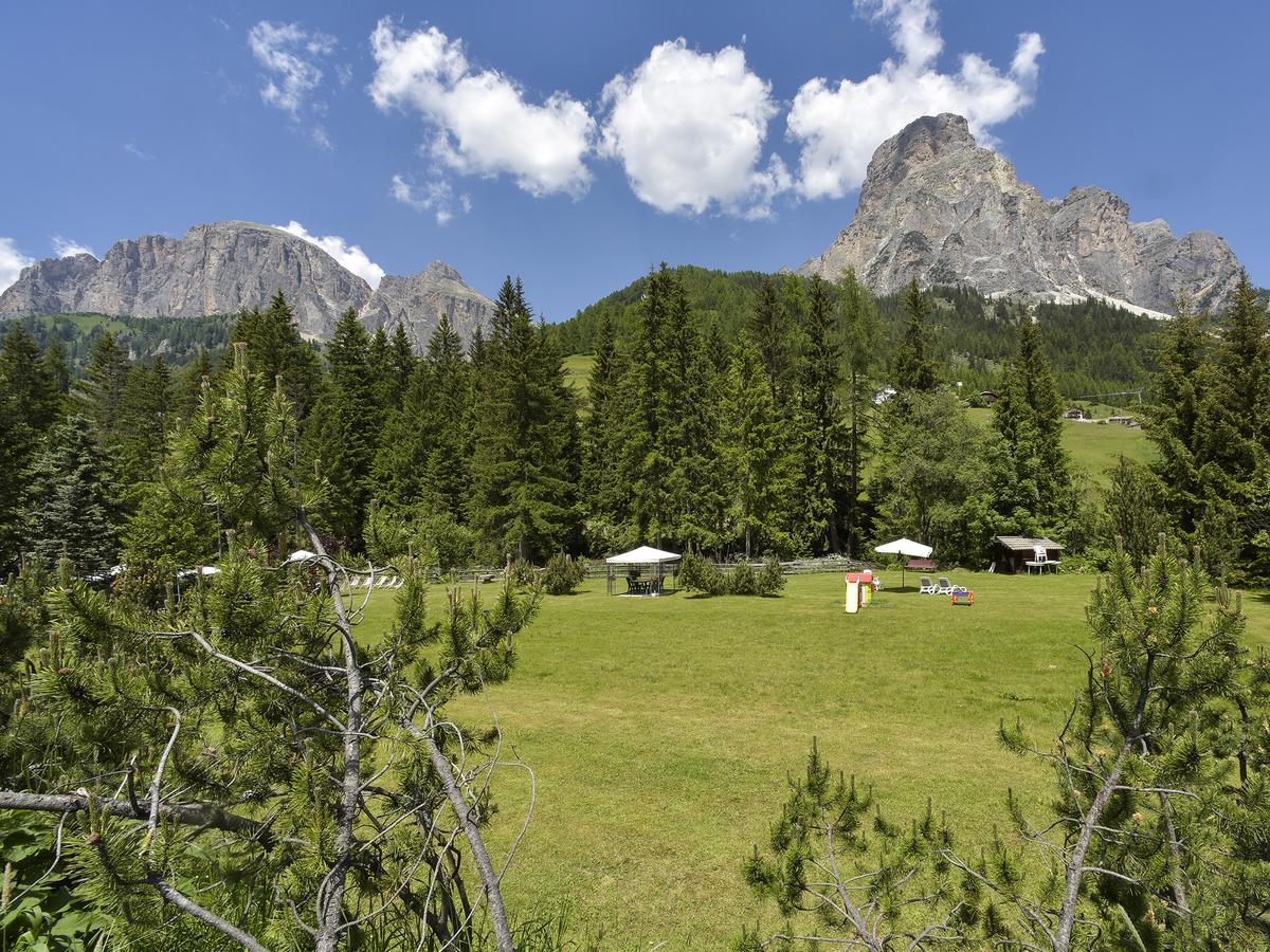 Residence Salvan Corvara In Badia Luaran gambar